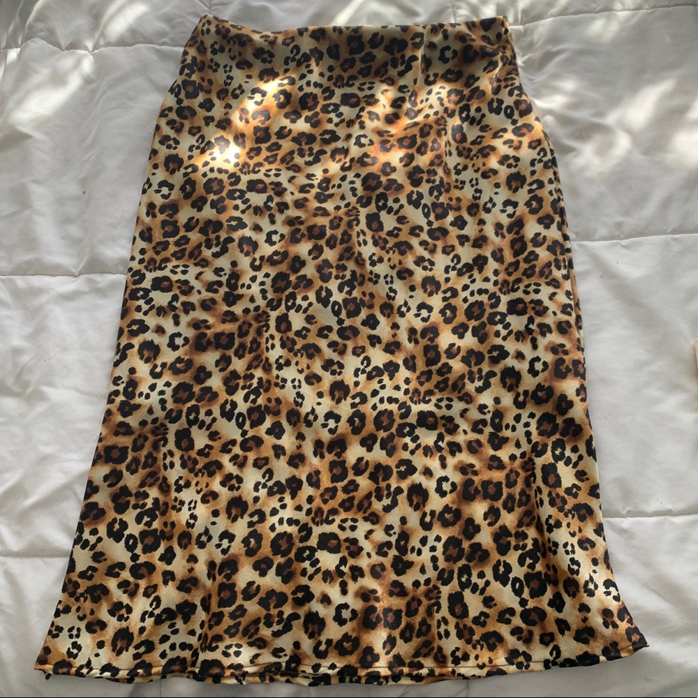 Midi loose silk skirt